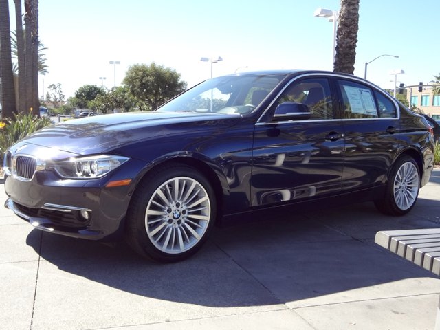 BMW 3 series 2012 photo 2