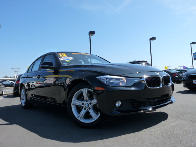 BMW 3 series 2012 photo 2