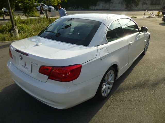 BMW 3 series 2012 photo 3