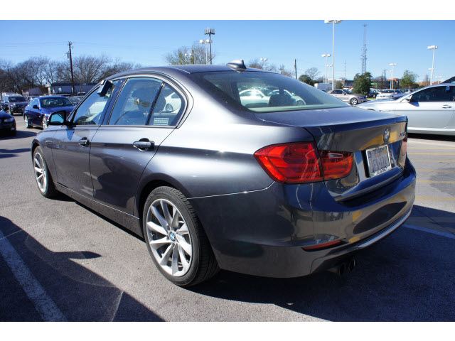 BMW 3 series 2012 photo 3