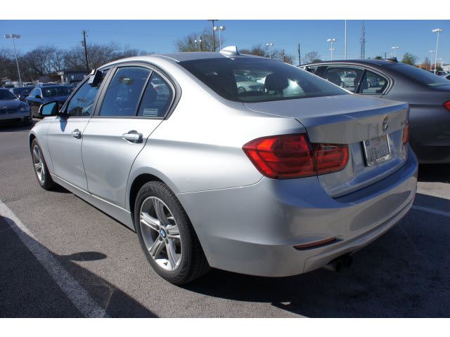 BMW 3 series 2012 photo 1