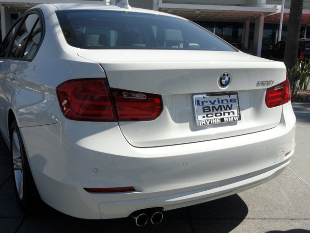 BMW 3 series 2012 photo 2