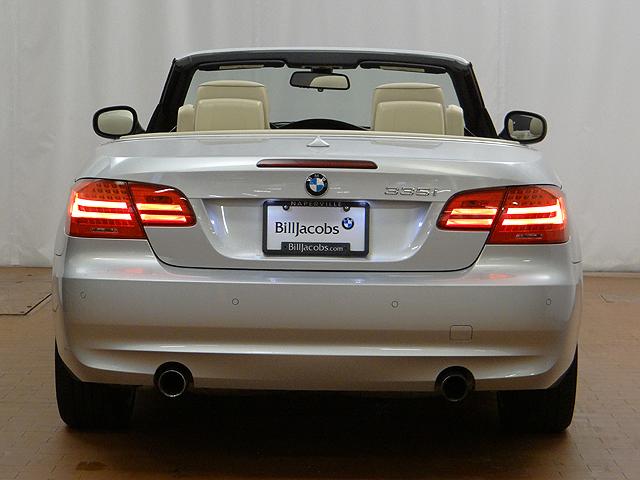 BMW 3 series 2012 photo 2