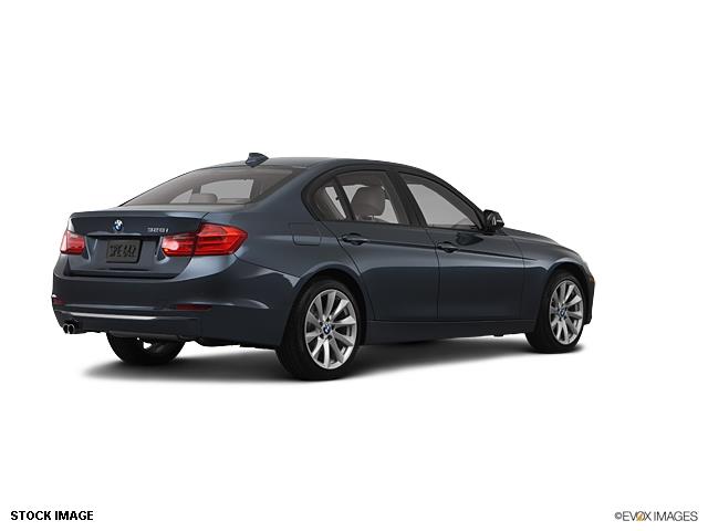 BMW 3 series SE Automatic 4X4 Beutiful Sedan