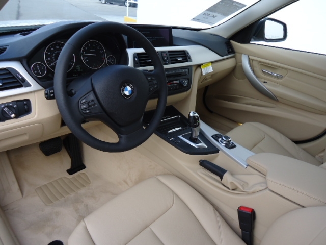 BMW 3 series 2012 photo 4