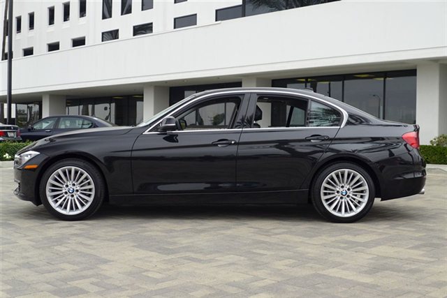 BMW 3 series 2012 photo 3