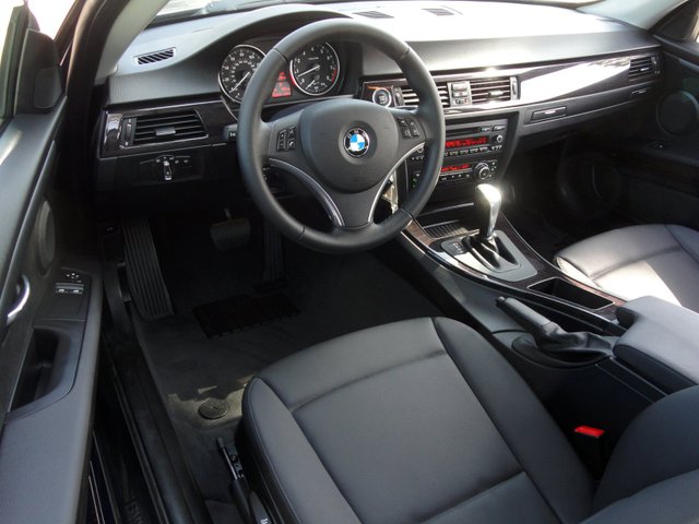 BMW 3 series 2012 photo 1