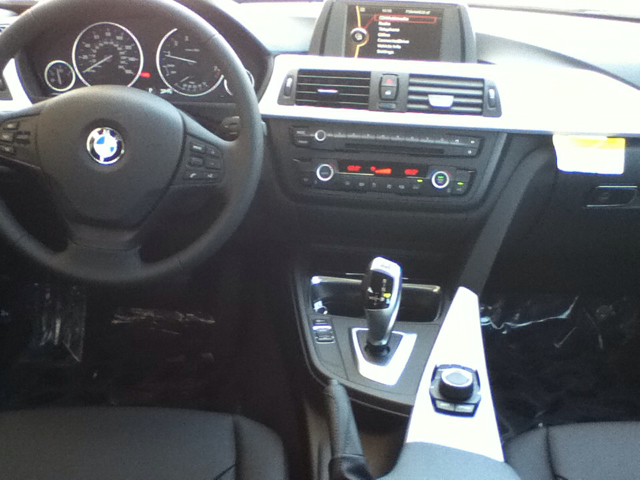 BMW 3 series 2013 photo 2