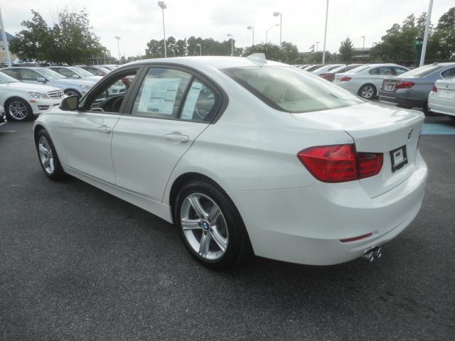 BMW 3 series SE Automatic 4X4 Beutiful Sedan