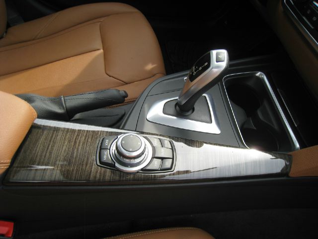 BMW 3 series 2013 photo 35