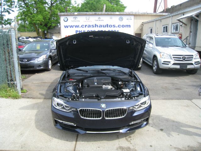 BMW 3 series 2013 photo 38