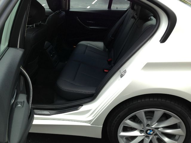 BMW 3 series 2013 photo 26