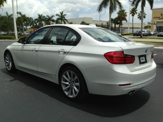 BMW 3 series 2013 photo 4