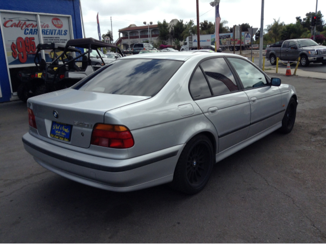 BMW 5-Series Supercab 145 XLT 4WD Sedan