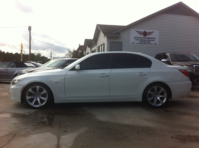 BMW 5-Series 2008 photo 1