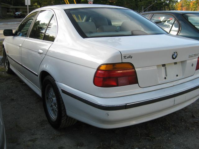 BMW 5 series 2000 photo 3