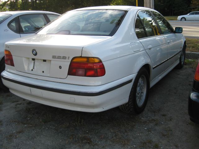 BMW 5 series 2000 photo 4