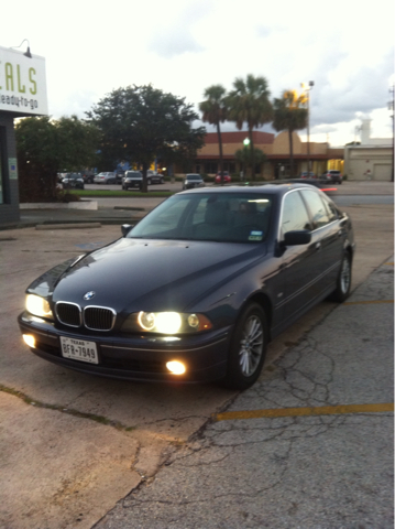 BMW 5 series Supercab 145 XLT 4WD Sedan