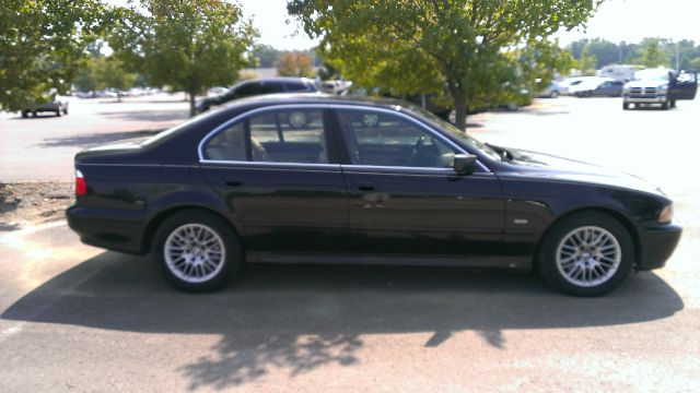 BMW 5 series 2003 photo 2