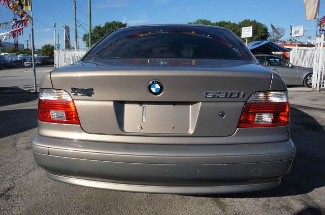 BMW 5 series 2003 photo 2