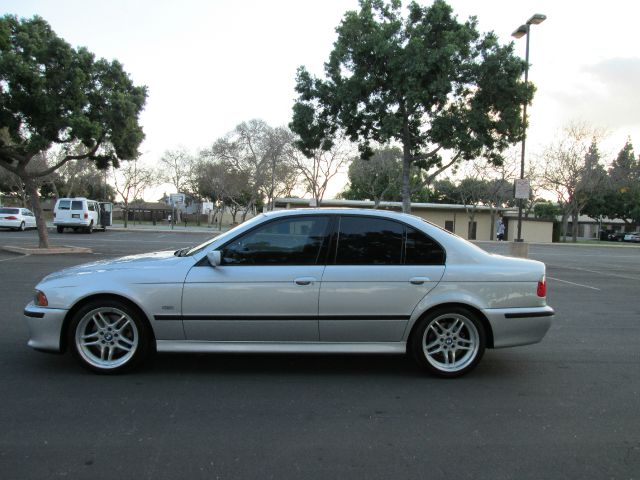 BMW 5 series 2003 photo 3