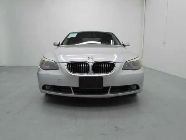 BMW 5 series 2004 photo 3