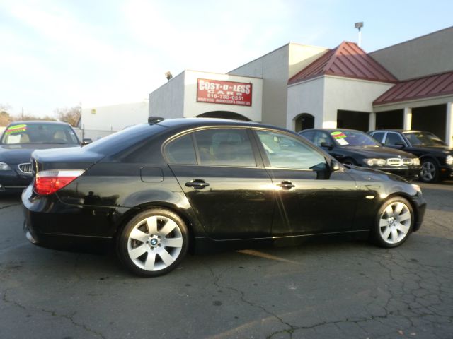 BMW 5 series 2005 photo 1