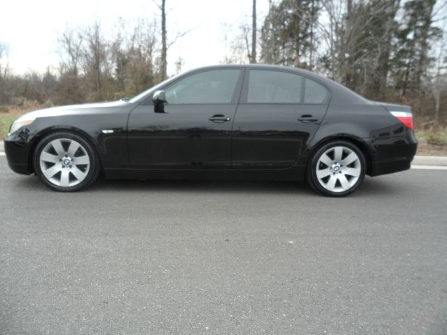 BMW 5 series 2005 photo 1