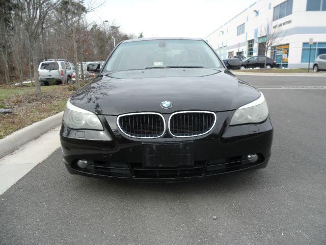 BMW 5 series 2005 photo 2