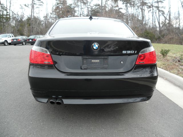 BMW 5 series 2005 photo 3