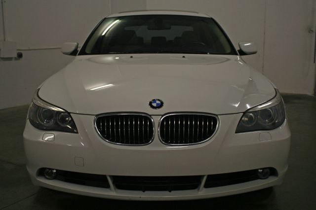 BMW 5 series 2006 photo 1