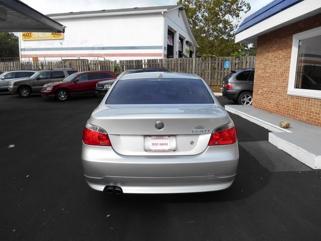 BMW 5 series 2006 photo 1