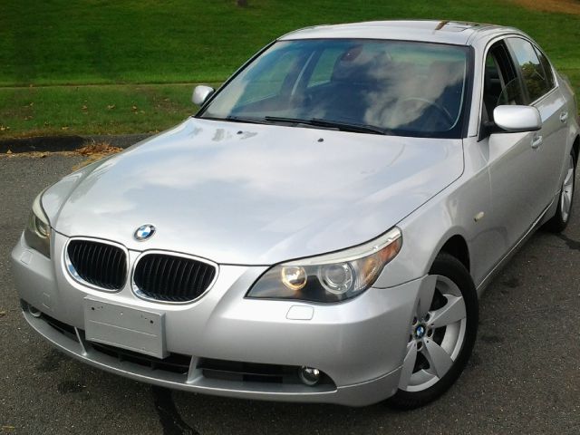 BMW 5 series 2006 photo 2