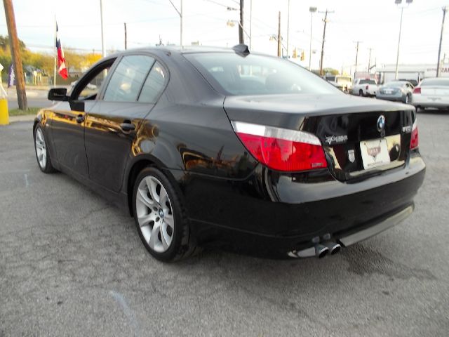 BMW 5 series 2007 photo 2