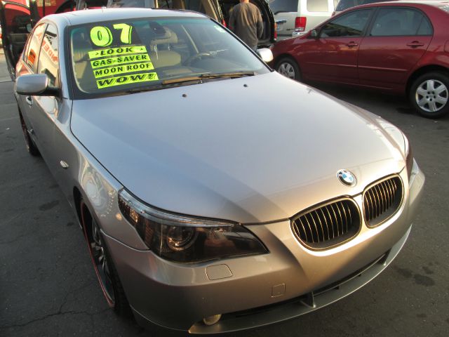 BMW 5 series 2007 photo 2