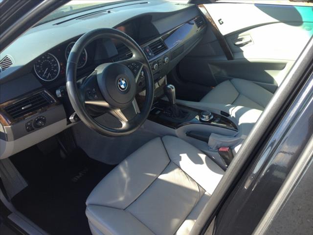 BMW 5 series 2007 photo 2