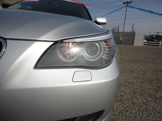 BMW 5 series 2008 photo 2