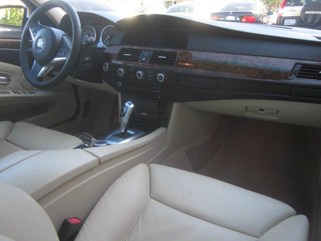 BMW 5 series 2008 photo 1