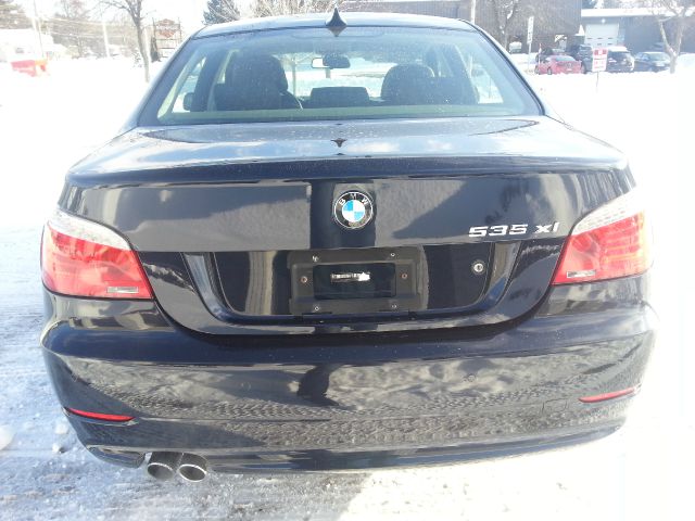 BMW 5 series 2008 photo 2