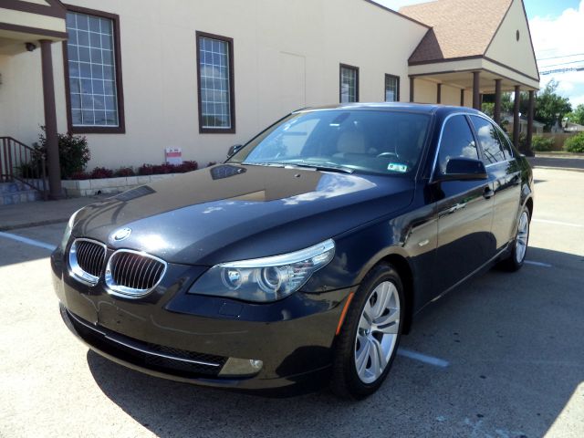 BMW 5 series 2010 photo 4