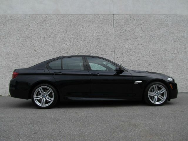 BMW 5 series 2011 photo 1