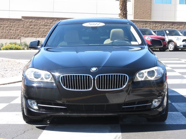 BMW 5 series 2011 photo 2