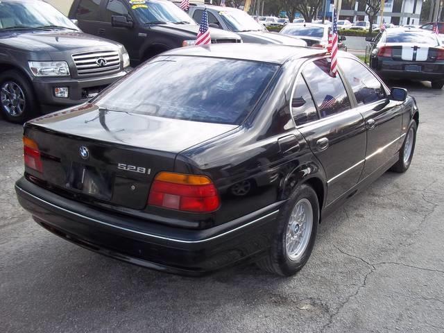 BMW 5 series 1998 photo 1