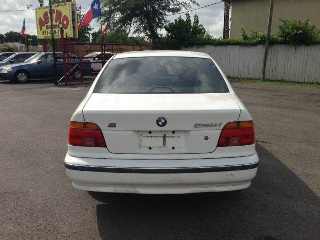 BMW 5 series 1998 photo 4