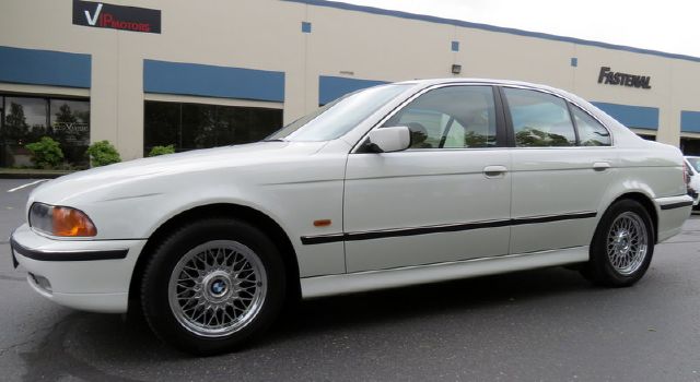 BMW 5 series 1999 photo 1