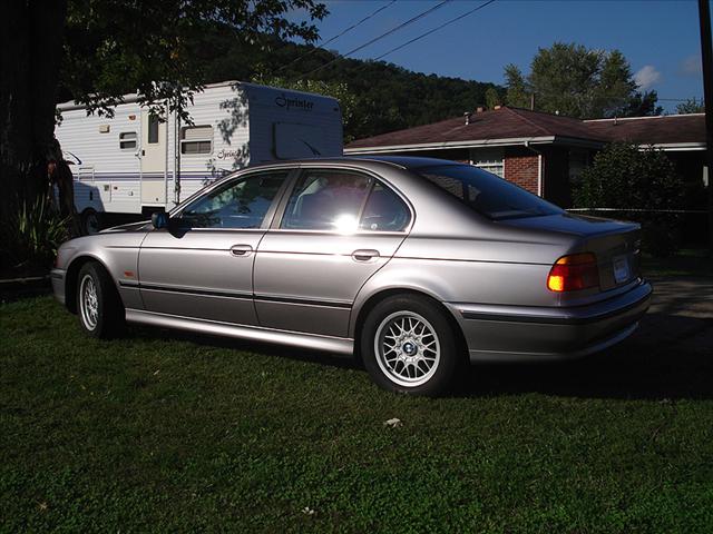 BMW 5 series 1999 photo 1