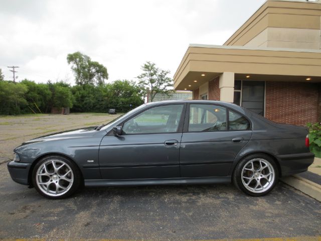 BMW 5 series 2000 photo 1