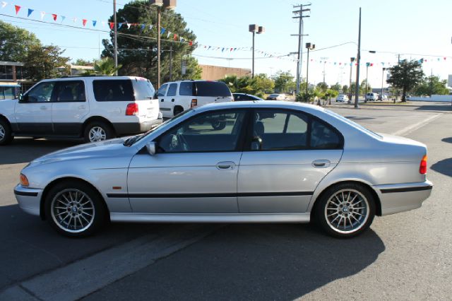 BMW 5 series 2000 photo 1