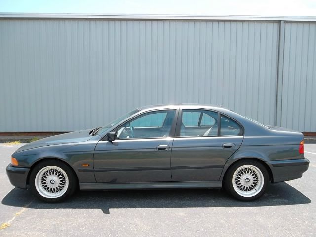 BMW 5 series 2000 photo 3