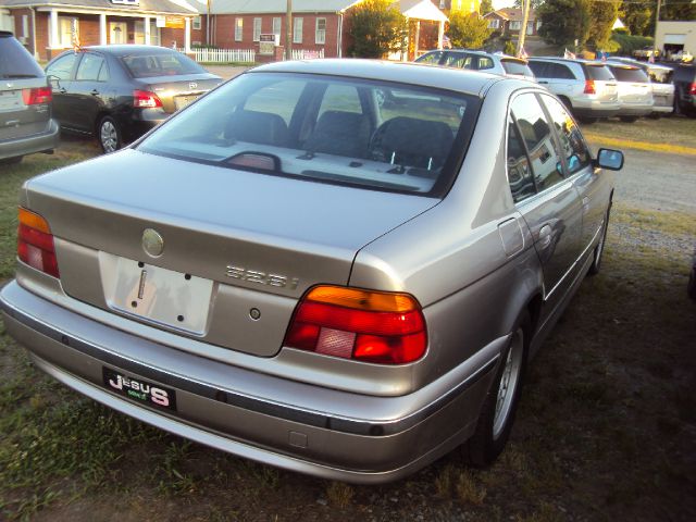 BMW 5 series 2000 photo 1